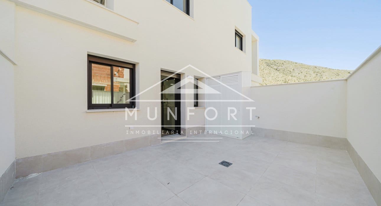 2 sovrum Villa till salu i Cox med pool - 219 000 € (Ref: 8887136)