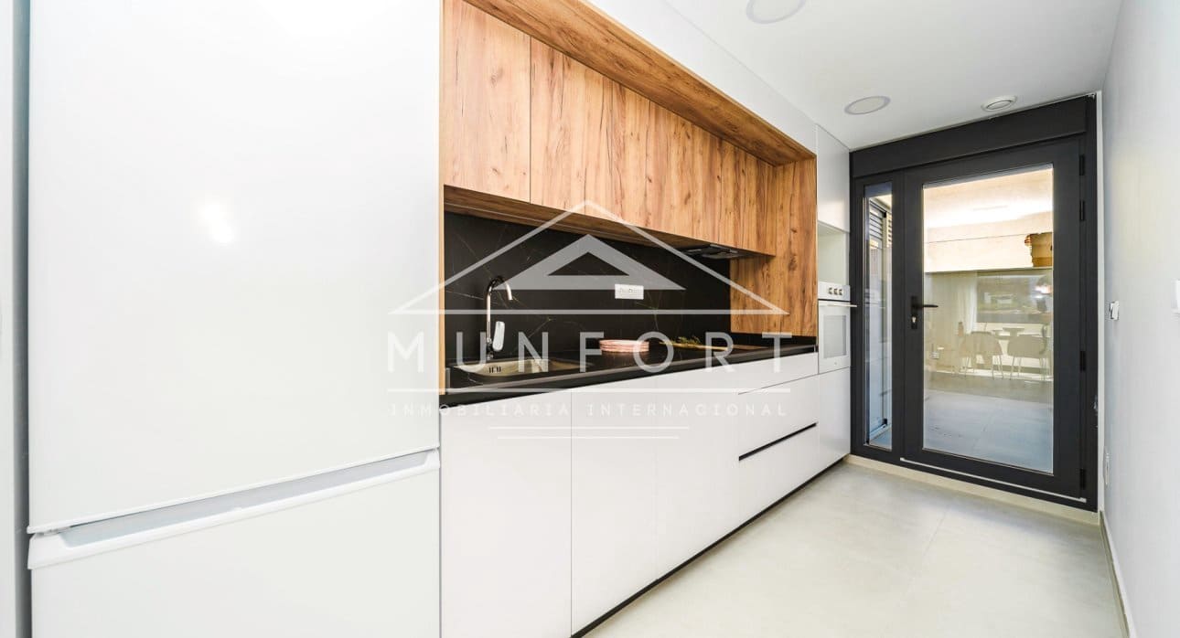 3 slaapkamer Villa te koop in Cox met zwembad - € 235.000 (Ref: 8887137)