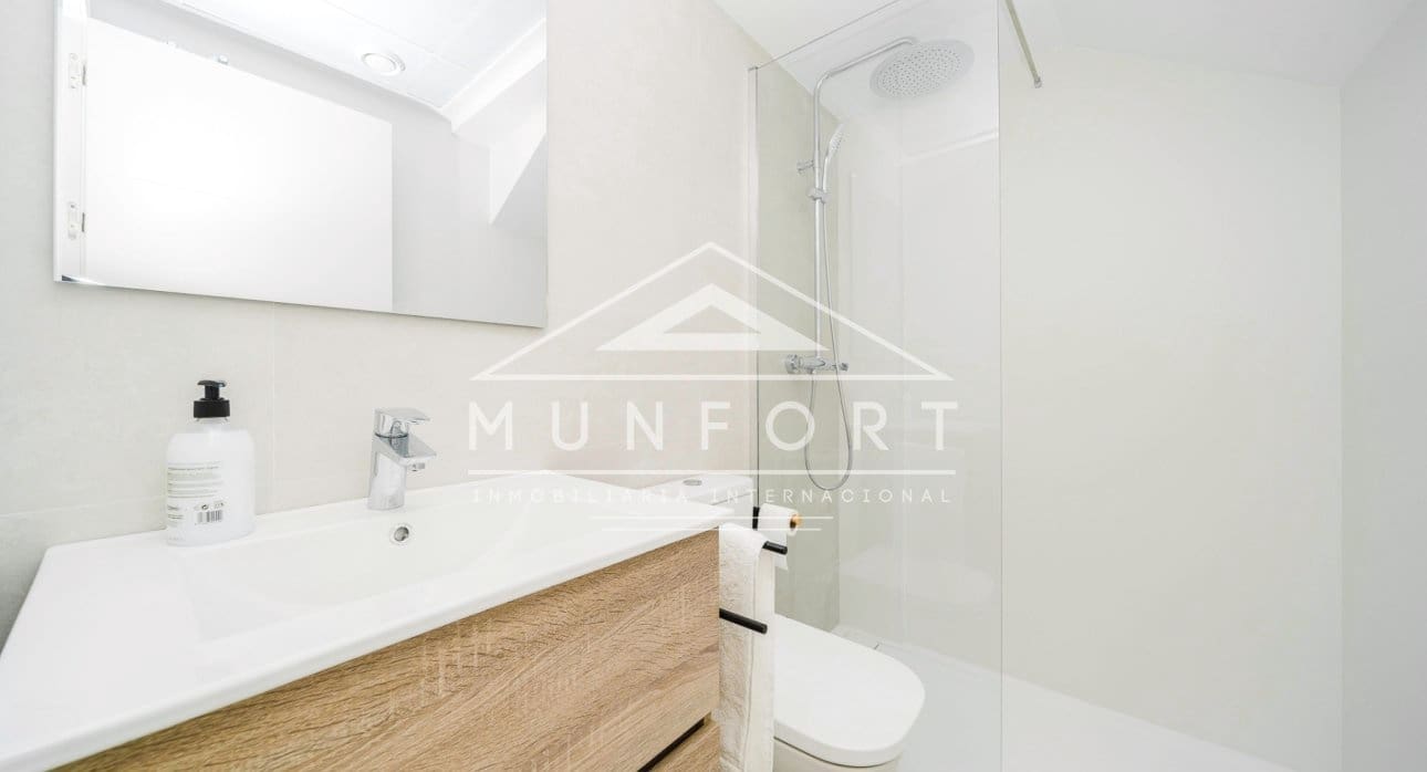 3 slaapkamer Villa te koop in Cox met zwembad - € 235.000 (Ref: 8887137)