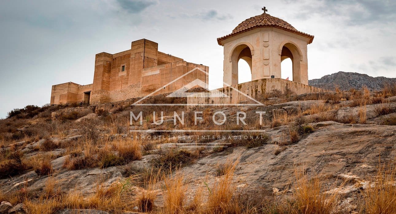 3 slaapkamer Villa te koop in Cox met zwembad - € 235.000 (Ref: 8887137)