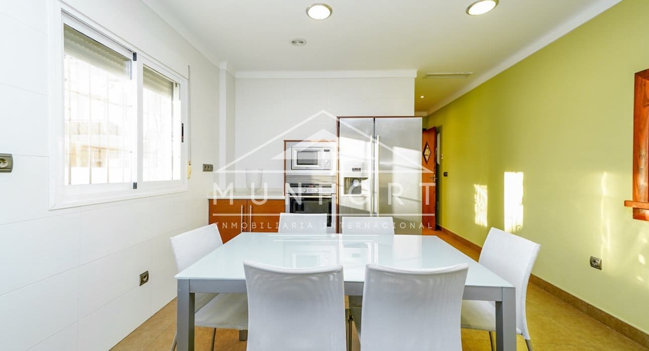 5 makuuhuone Huvila myytävänä paikassa Santiago de la Ribera mukana uima-altaan - 799 000 € (Ref: 8900845)