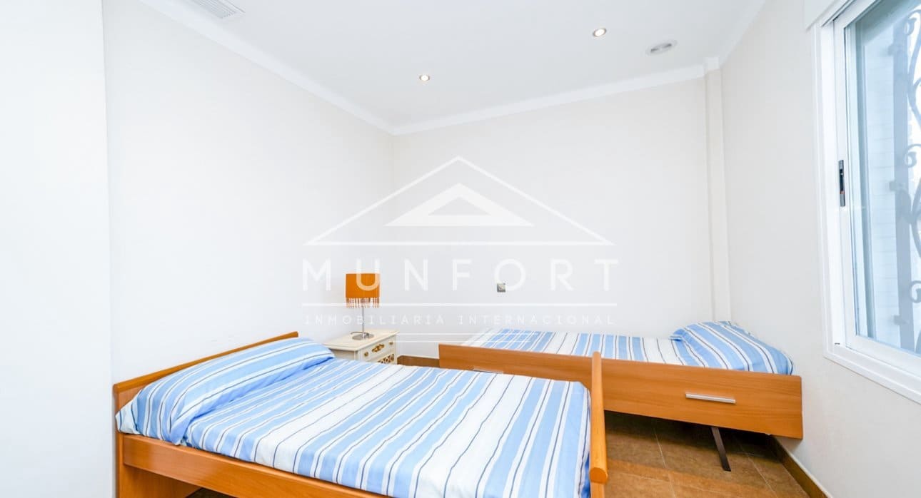 5 makuuhuone Huvila myytävänä paikassa Santiago de la Ribera mukana uima-altaan - 799 000 € (Ref: 8900845)