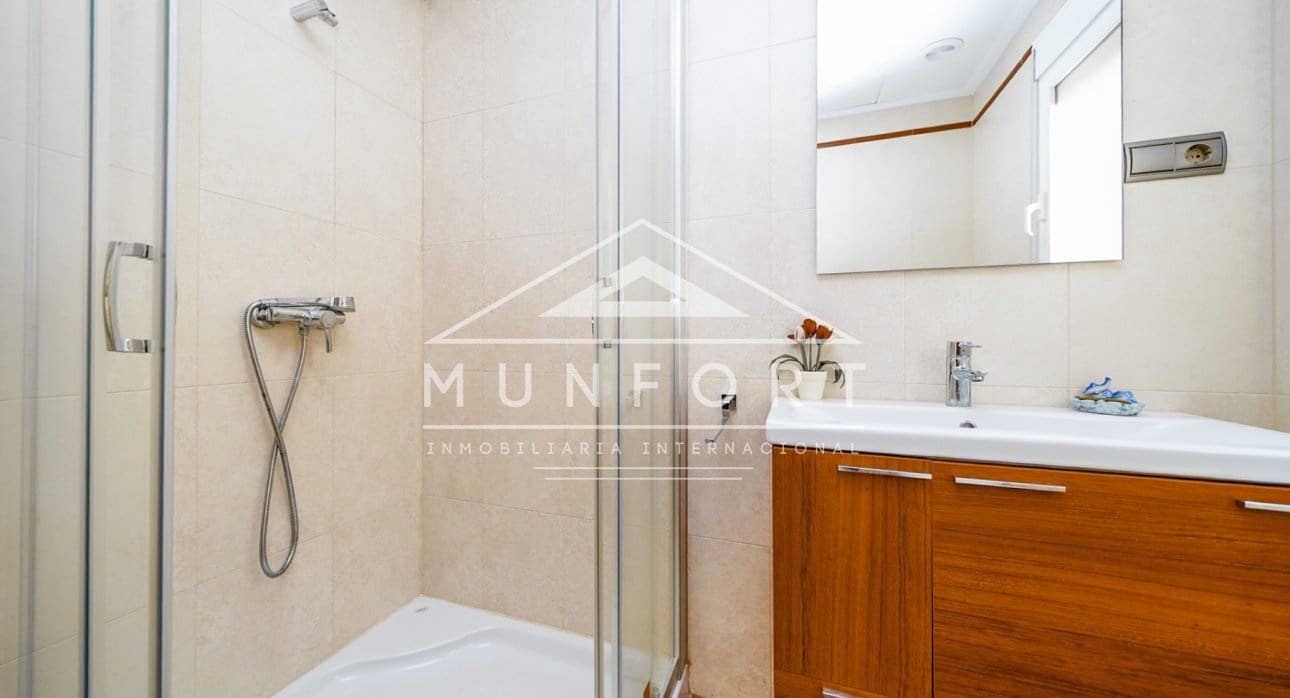 5 makuuhuone Huvila myytävänä paikassa Santiago de la Ribera mukana uima-altaan - 799 000 € (Ref: 8900845)
