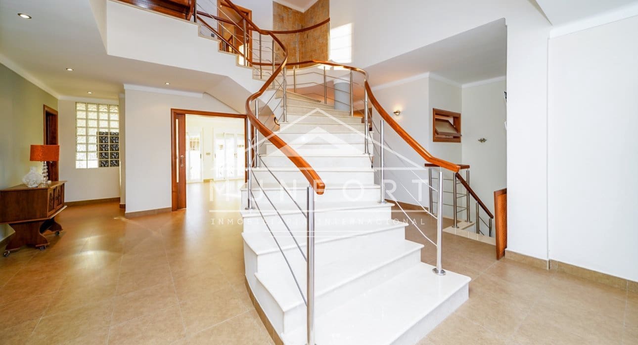 5 makuuhuone Huvila myytävänä paikassa Santiago de la Ribera mukana uima-altaan - 799 000 € (Ref: 8900845)