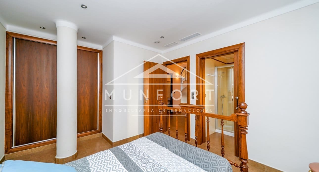 5 makuuhuone Huvila myytävänä paikassa Santiago de la Ribera mukana uima-altaan - 799 000 € (Ref: 8900845)