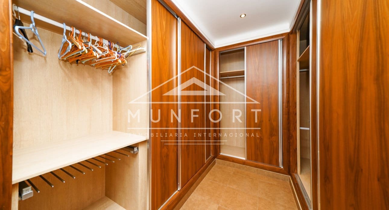 5 makuuhuone Huvila myytävänä paikassa Santiago de la Ribera mukana uima-altaan - 799 000 € (Ref: 8900845)