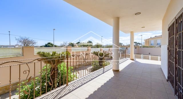 5 makuuhuone Huvila myytävänä paikassa Santiago de la Ribera, San Javier mukana uima-altaan - 799 000 € (Ref: 8900845)