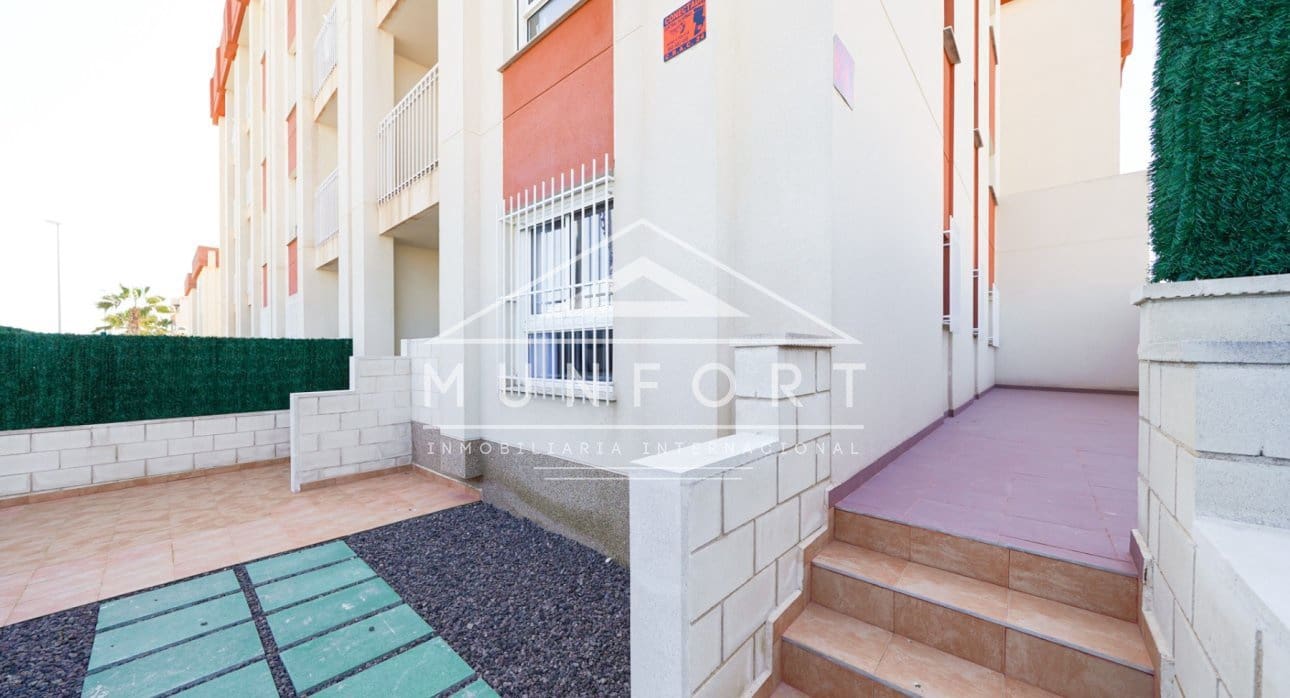 2 slaapkamer Penthouse te koop in Orihuela Costa met zwembad - € 198.500 (Ref: 8906834)