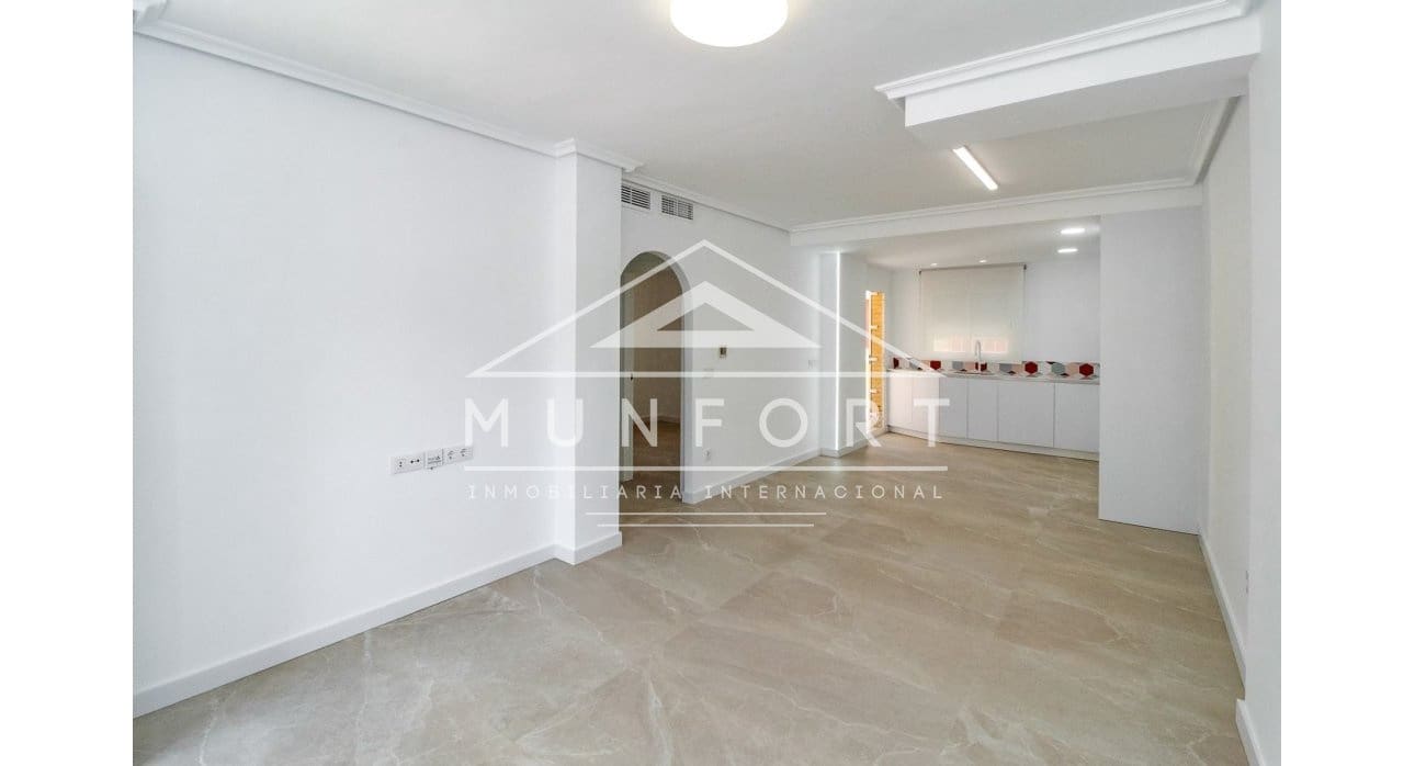 2 makuuhuone Bungalow myytävänä paikassa Torre de la Horadada mukana uima-altaan - 225 000 € (Ref: 8912380)