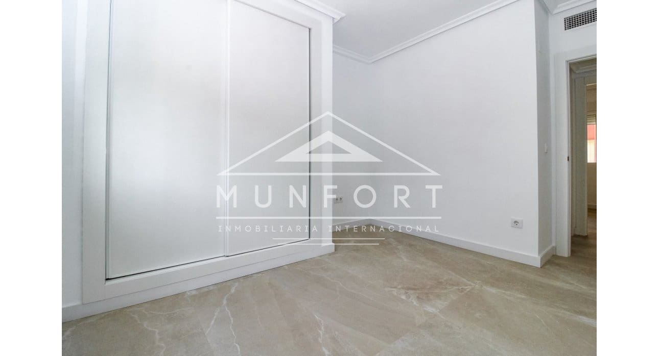 2 makuuhuone Bungalow myytävänä paikassa Torre de la Horadada mukana uima-altaan - 225 000 € (Ref: 8912380)