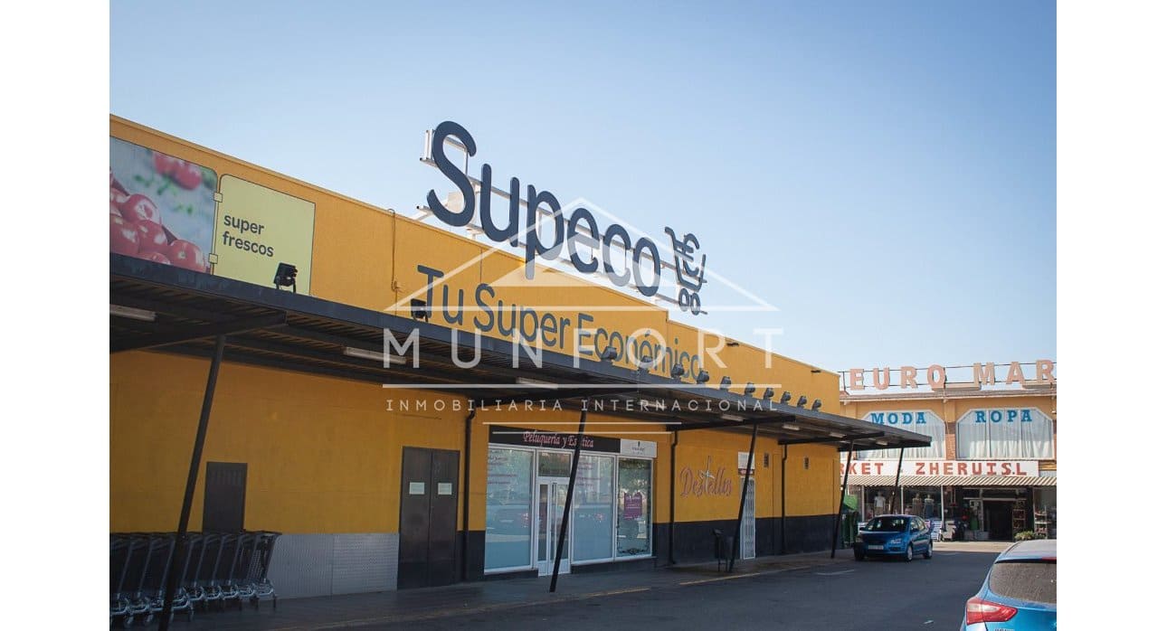 2 makuuhuone Bungalow myytävänä paikassa Torre de la Horadada mukana uima-altaan - 225 000 € (Ref: 8912380)