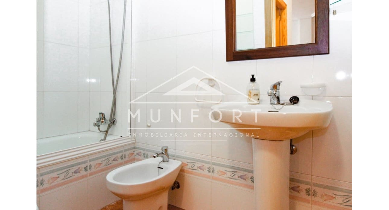 4 bedroom Semi-detached Villa for sale in Torre de la Horadada - € 249,000 (Ref: 8912383)