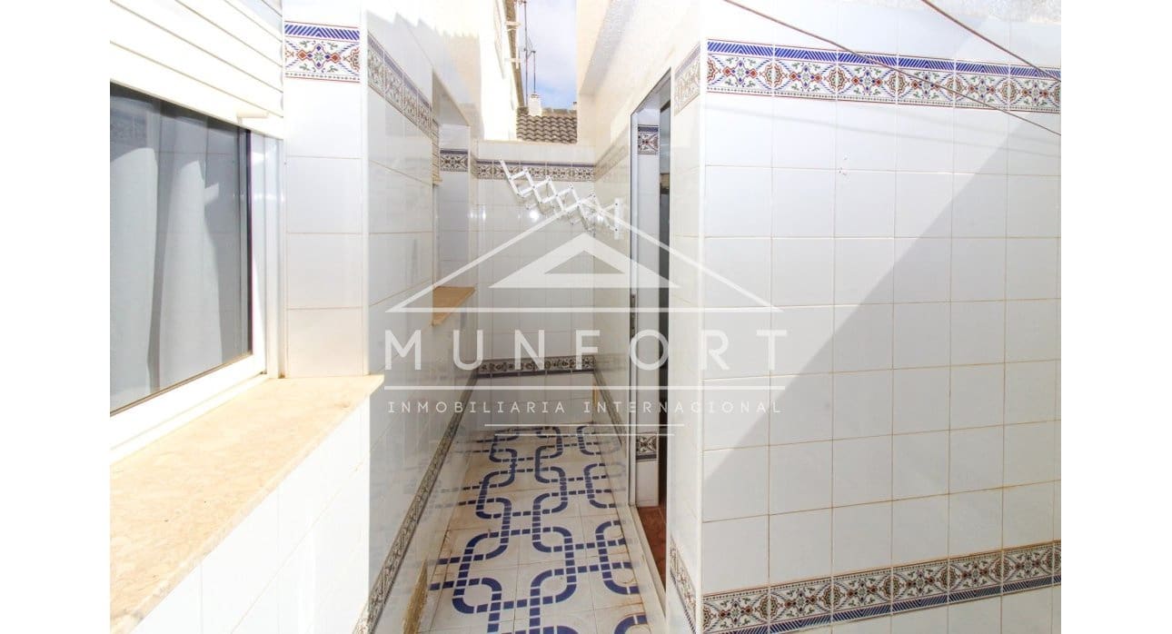 4 bedroom Semi-detached Villa for sale in Torre de la Horadada - € 249,000 (Ref: 8912383)