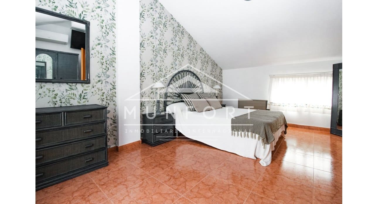 4 bedroom Semi-detached Villa for sale in Torre de la Horadada - € 249,000 (Ref: 8912383)