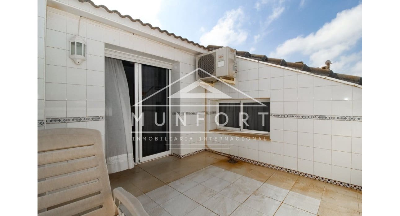 4 bedroom Semi-detached Villa for sale in Torre de la Horadada - € 249,000 (Ref: 8912383)