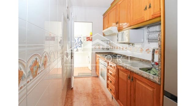 4 bedroom Semi-detached Villa for sale in Torre de la Horadada, Pilar de la Horadada - € 249,000 (Ref: 8912383)