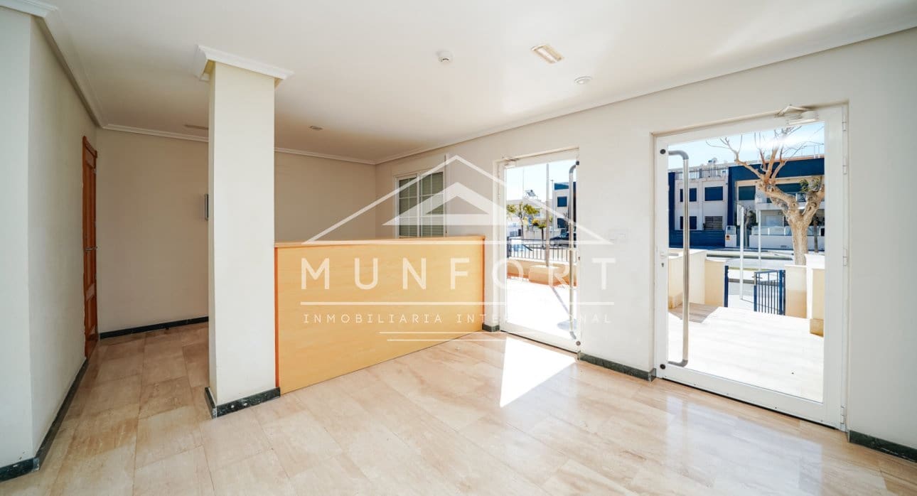 2 bedroom Apartment for sale in Pilar de la Horadada with pool - € 349,900 (Ref: 8914396)