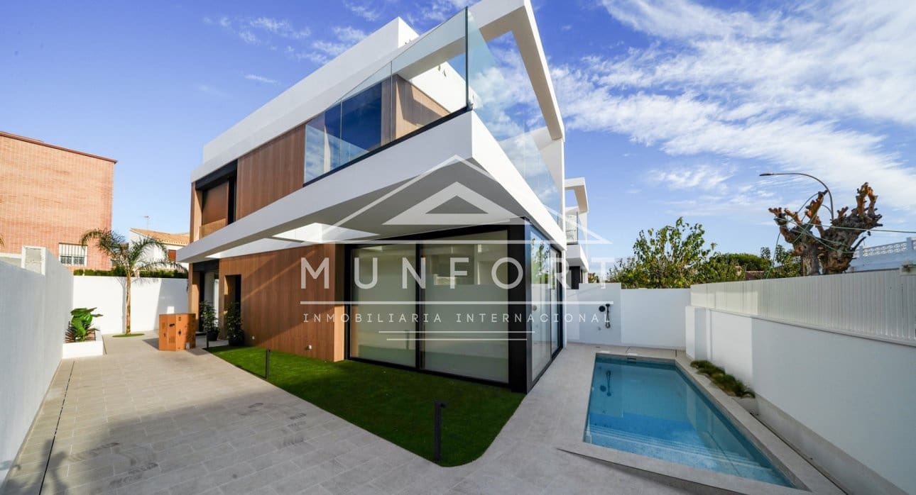 3 makuuhuone Huvila myytävänä paikassa Torre de la Horadada mukana uima-altaan - 599 900 € (Ref: 8920236)