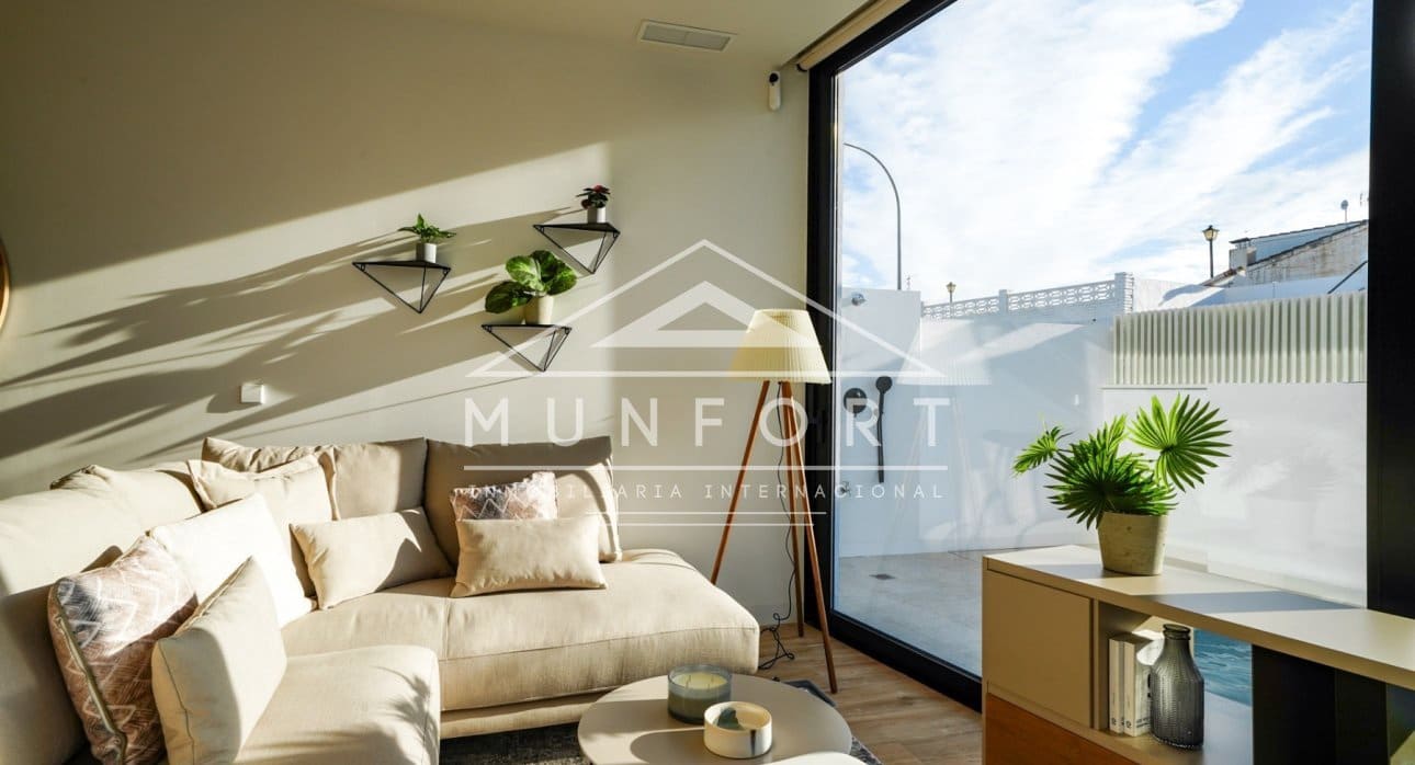 3 makuuhuone Huvila myytävänä paikassa Torre de la Horadada mukana uima-altaan - 599 900 € (Ref: 8920236)