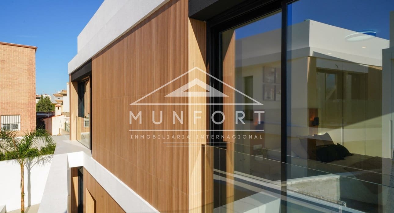 3 makuuhuone Huvila myytävänä paikassa Torre de la Horadada mukana uima-altaan - 599 900 € (Ref: 8920236)