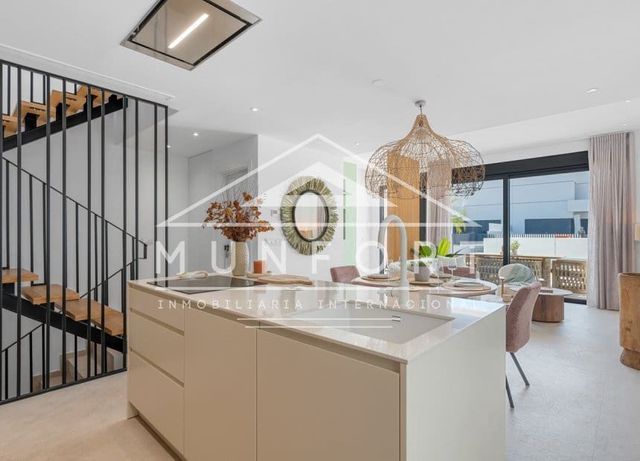 3 Zimmer Villa zu verkaufen in Dolores mit Pool Garage - 415.000 € (Ref: 8951934)