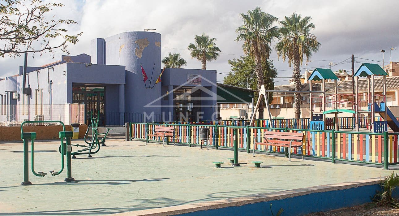 1 soveværelse Bungalow til leje i Estrella de Mar med swimmingpool - € 750 (Ref: 8966819)