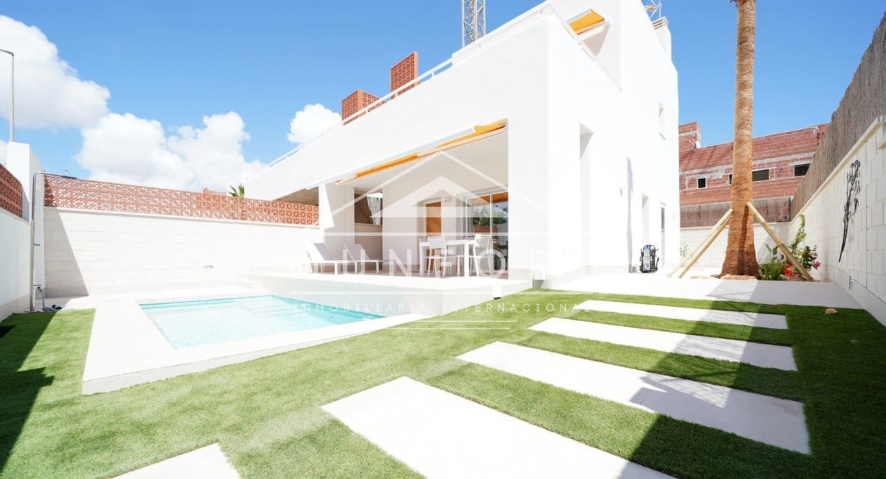 3 camera da letto Villa da affittare in Pilar de la Horadada con piscina - 2.000 € (Rif: 8966820)