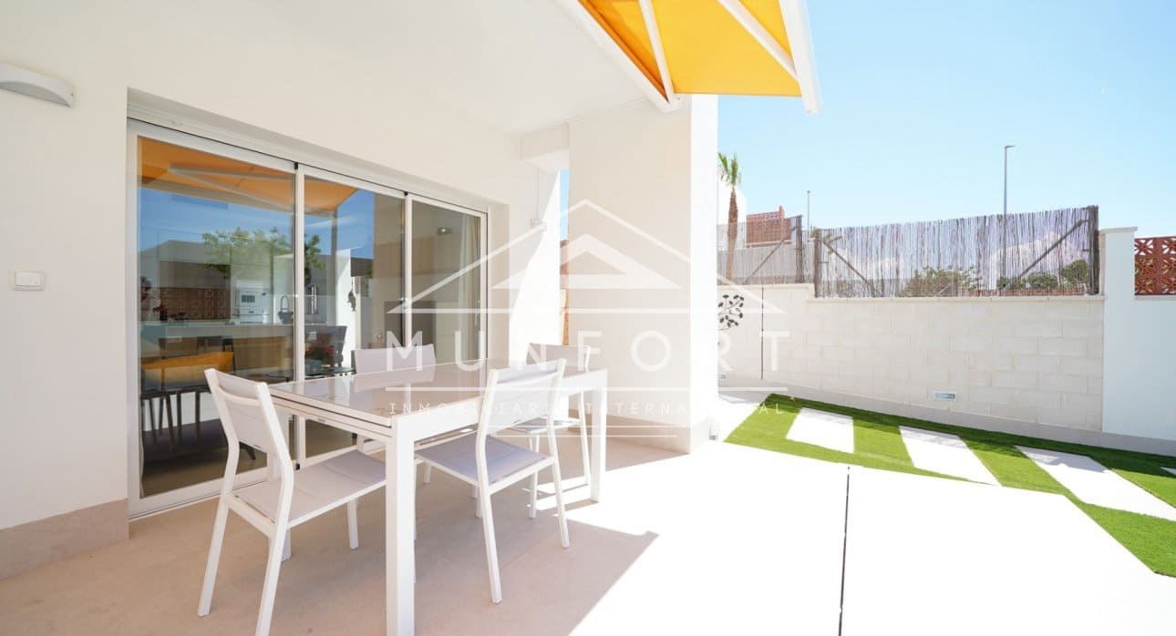 3 camera da letto Villa da affittare in Pilar de la Horadada con piscina - 2.000 € (Rif: 8966820)