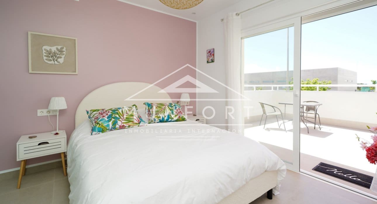 3 camera da letto Villa da affittare in Pilar de la Horadada con piscina - 2.000 € (Rif: 8966820)