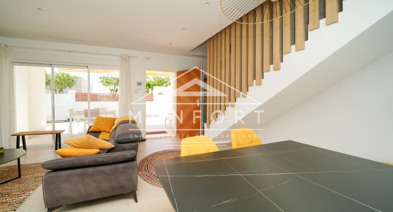 3 camera da letto Villa da affittare in Pilar de la Horadada con piscina - 2.000 € (Rif: 8966820)