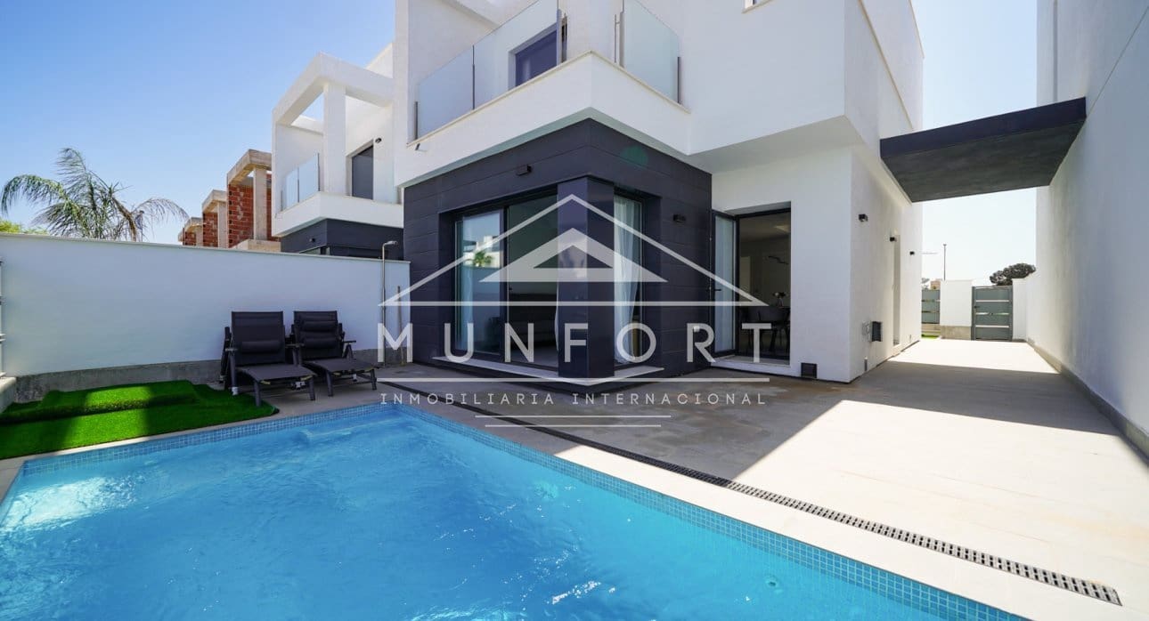 3 soveværelse Villa til leje i Santiago de la Ribera med swimmingpool - € 1.800 (Ref: 8983371)