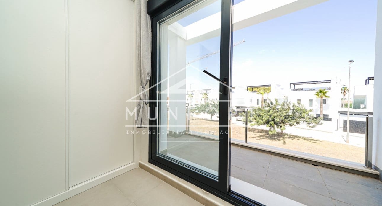 3 soveværelse Villa til leje i Santiago de la Ribera med swimmingpool - € 1.800 (Ref: 8983371)