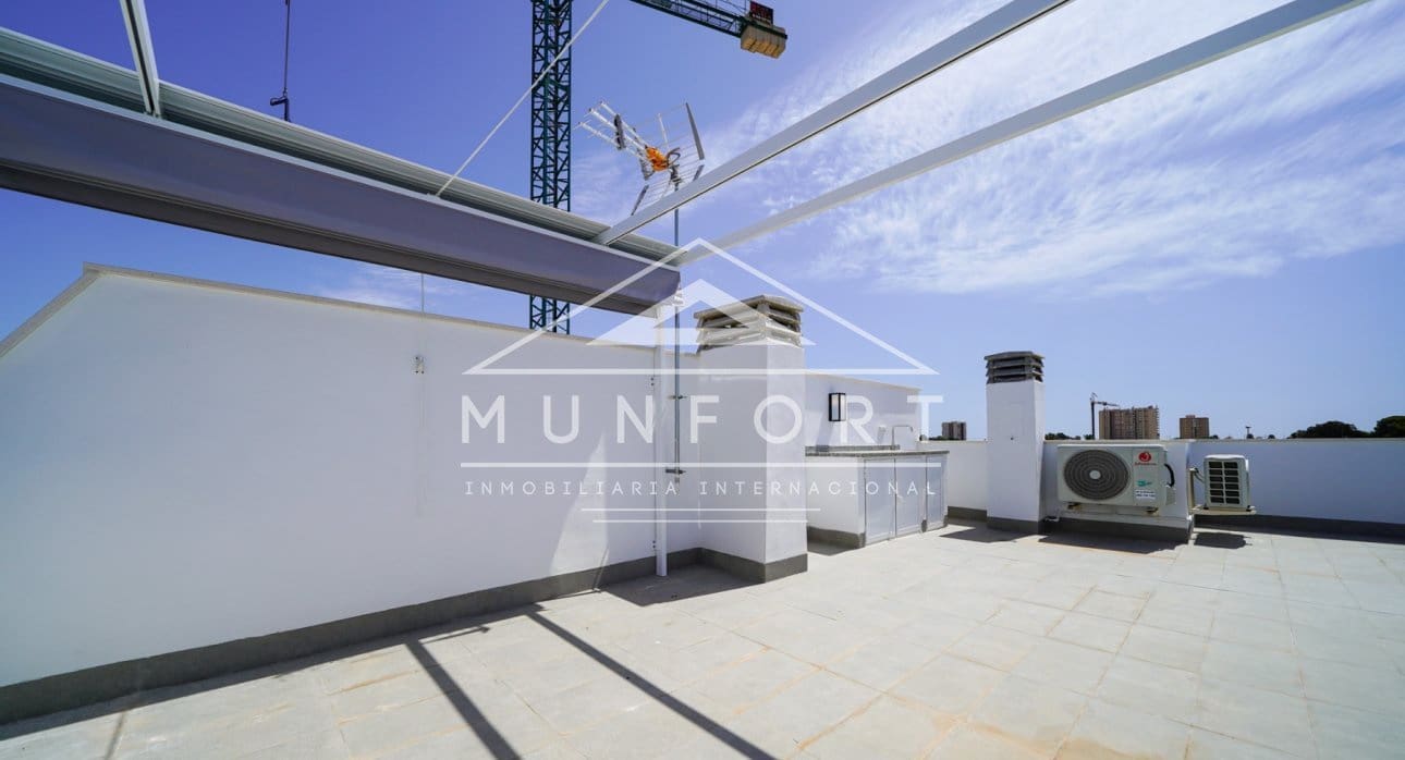 3 soveværelse Villa til leje i Santiago de la Ribera med swimmingpool - € 1.800 (Ref: 8983371)