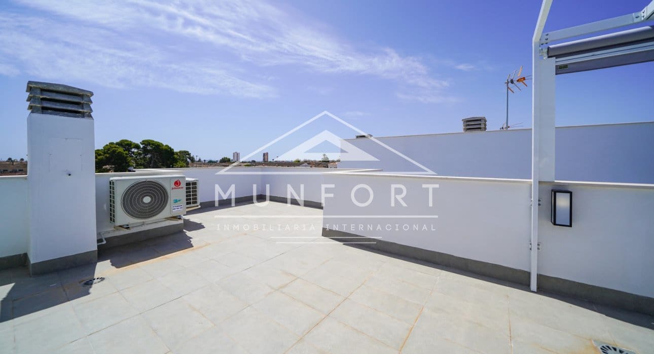 3 soveværelse Villa til leje i Santiago de la Ribera med swimmingpool - € 1.800 (Ref: 8983371)