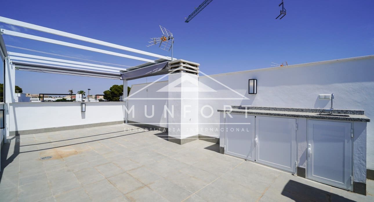 3 soveværelse Villa til leje i Santiago de la Ribera med swimmingpool - € 1.800 (Ref: 8983371)