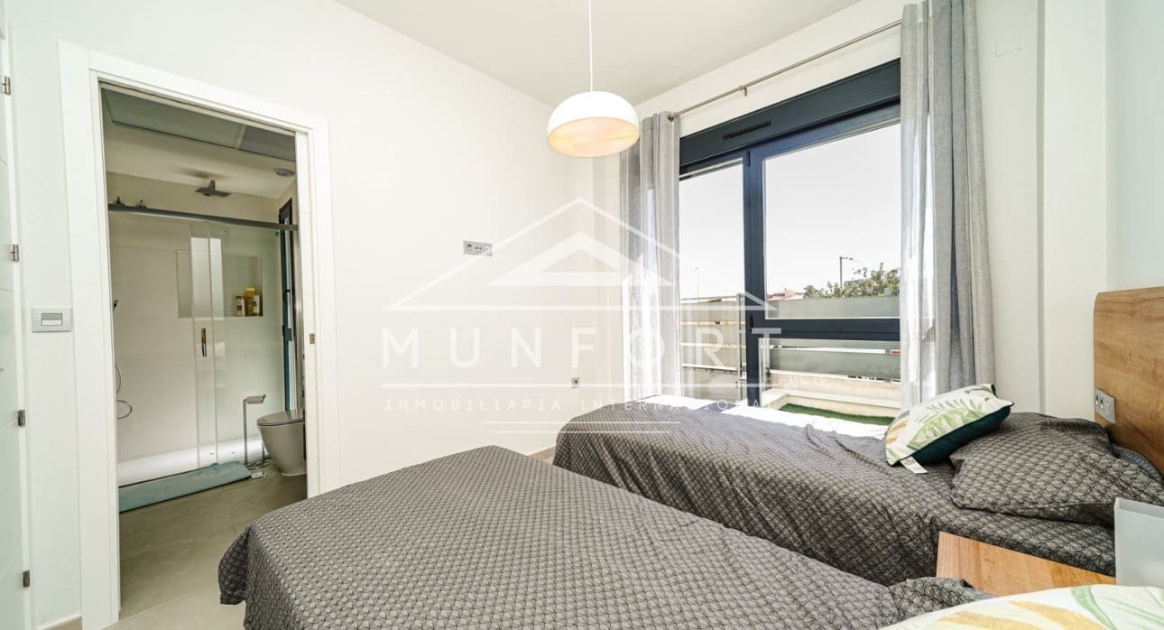 3 soveværelse Villa til leje i Santiago de la Ribera med swimmingpool - € 1.800 (Ref: 8983371)