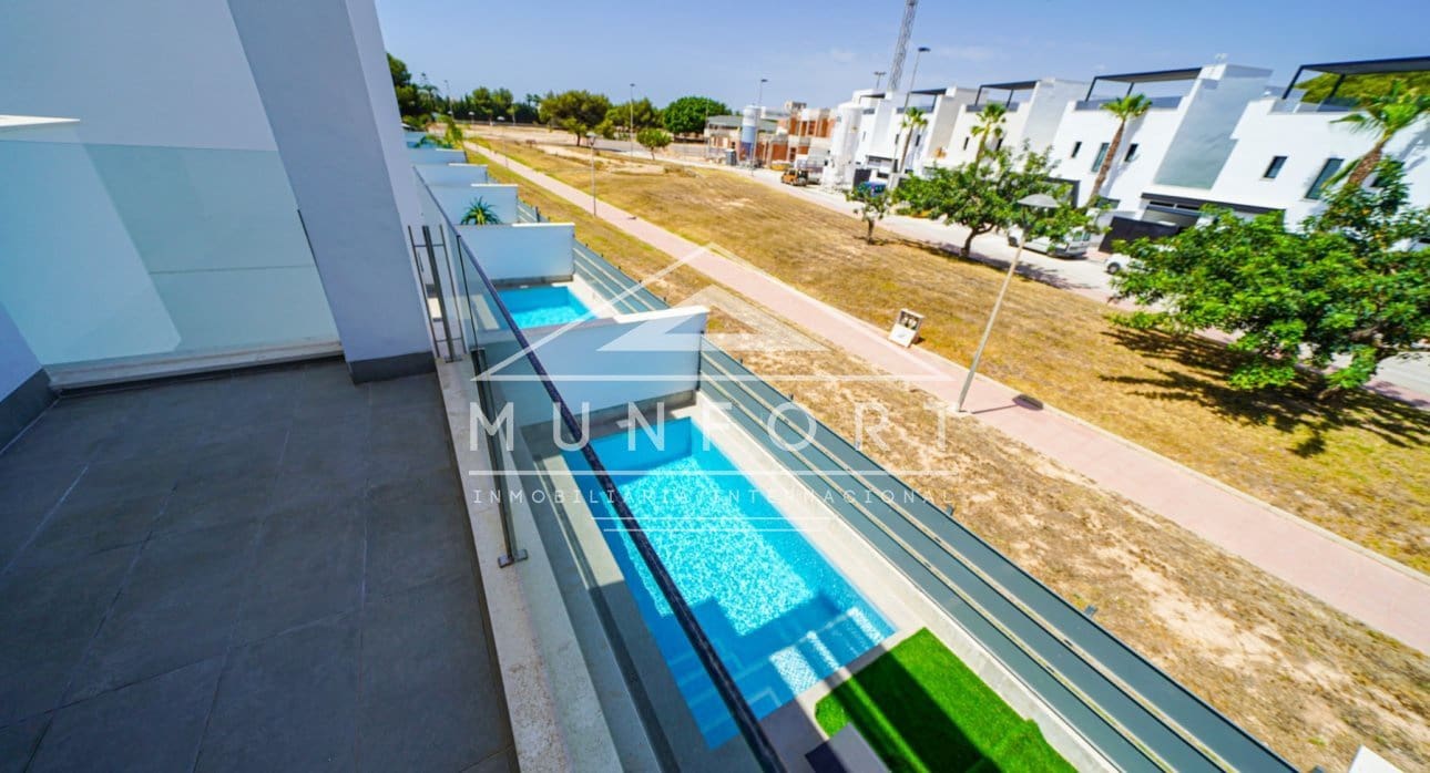 3 soveværelse Villa til leje i Santiago de la Ribera med swimmingpool - € 1.800 (Ref: 8983371)