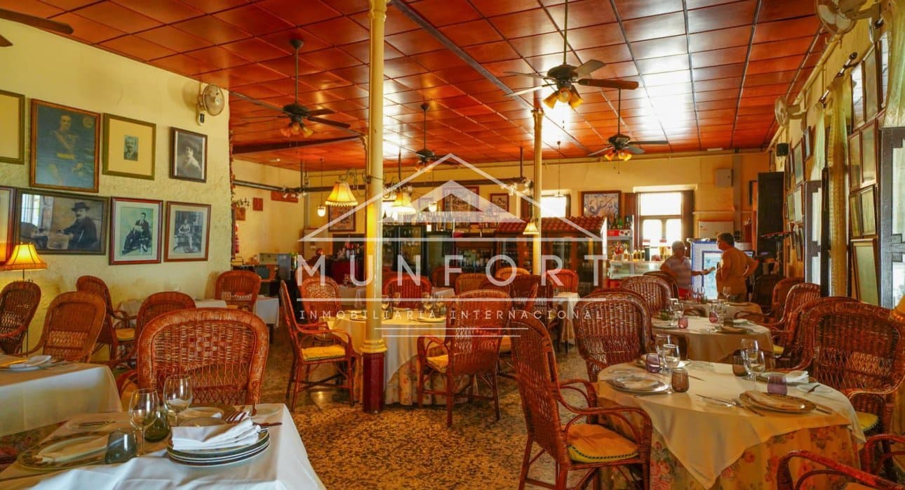 3 sovrum Villa till salu i Los Alcazares med pool - 720 000 € (Ref: 8992270)