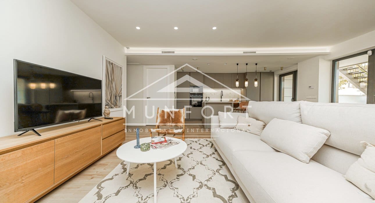 3 makuuhuone Rivitalo myytävänä paikassa Pilar de la Horadada mukana uima-altaan - 385 000 € (Ref: 8992946)