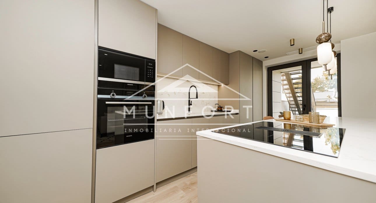 3 makuuhuone Rivitalo myytävänä paikassa Pilar de la Horadada mukana uima-altaan - 385 000 € (Ref: 8992946)