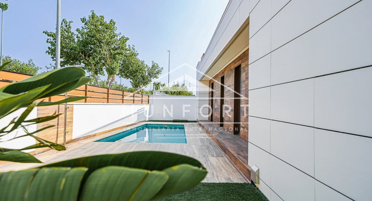 3 makuuhuone Rivitalo myytävänä paikassa Pilar de la Horadada mukana uima-altaan - 385 000 € (Ref: 8992946)