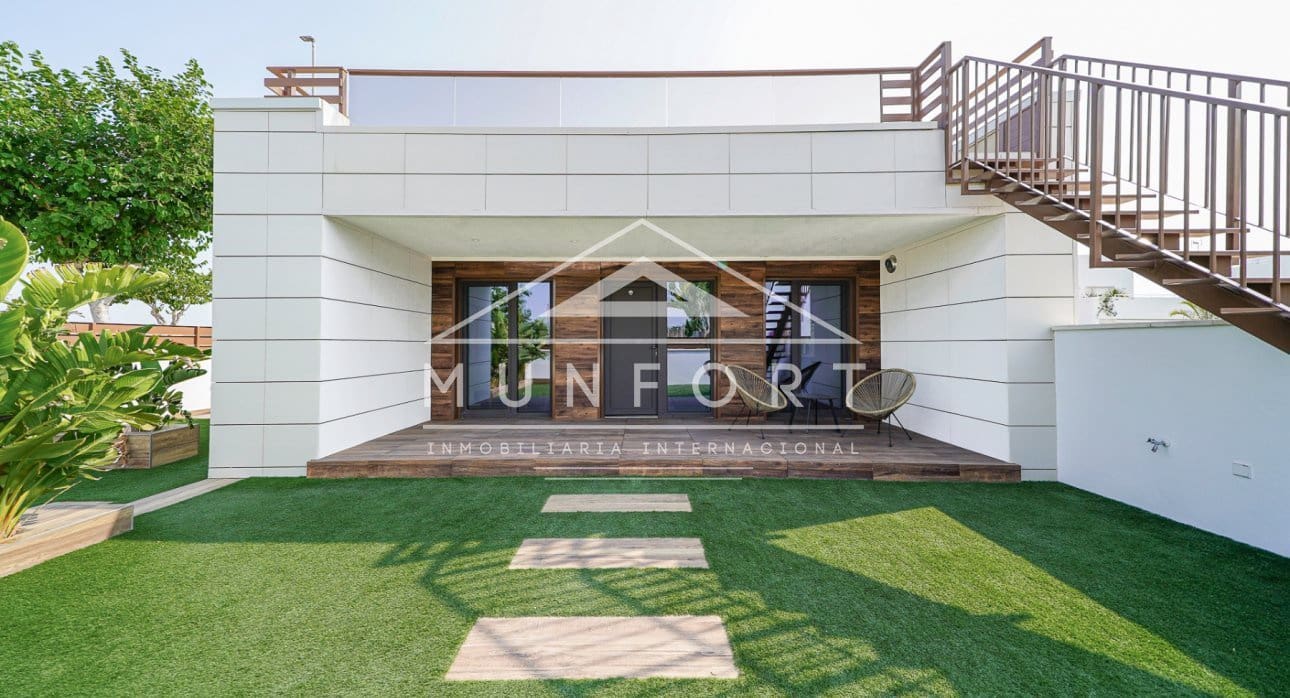 3 makuuhuone Rivitalo myytävänä paikassa Pilar de la Horadada mukana uima-altaan - 385 000 € (Ref: 8992946)