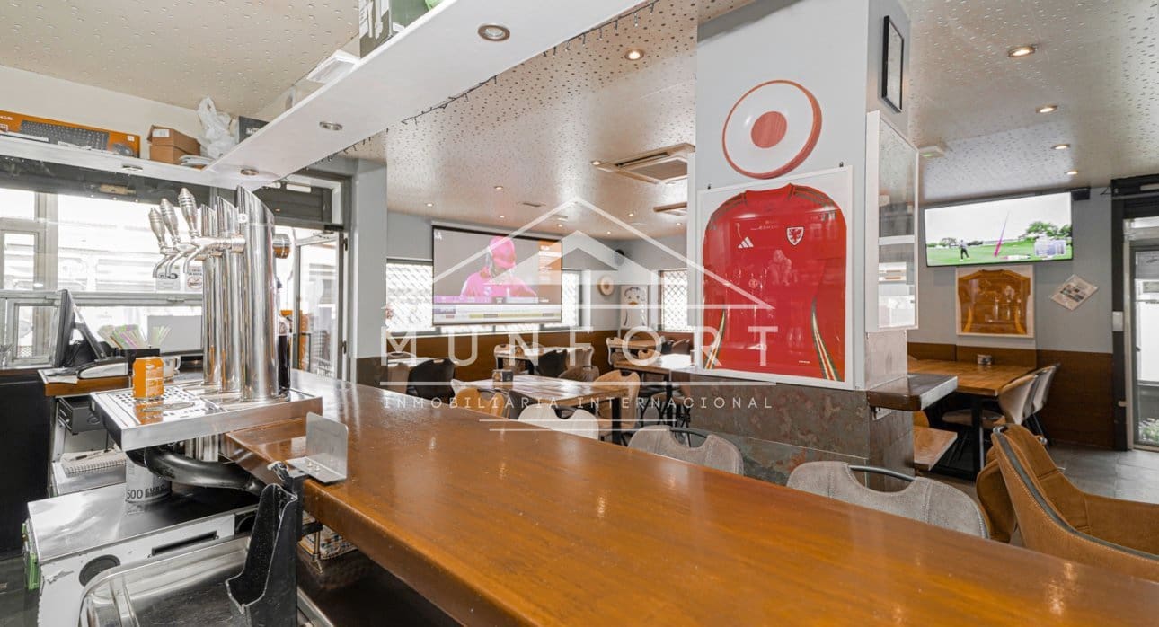 Erhverv til salg i San Pedro del Pinatar - € 399.900 (Ref: 9003731)