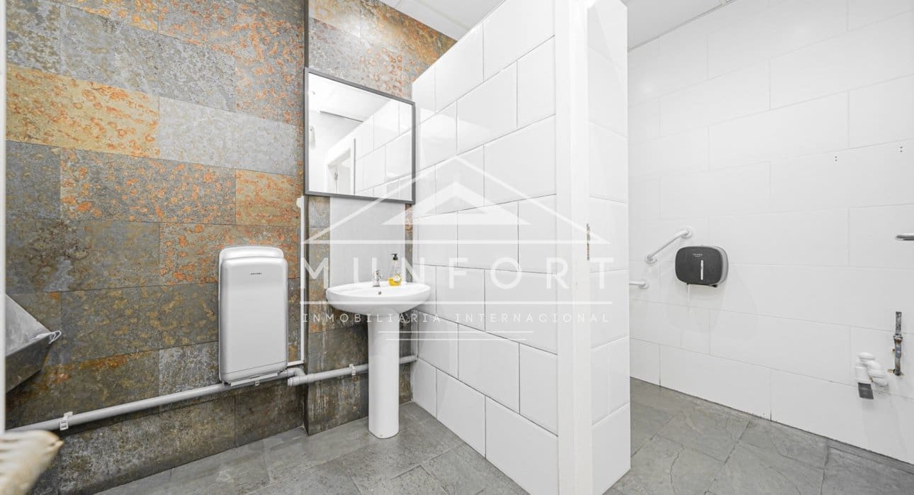 Erhverv til salg i San Pedro del Pinatar - € 399.900 (Ref: 9003731)