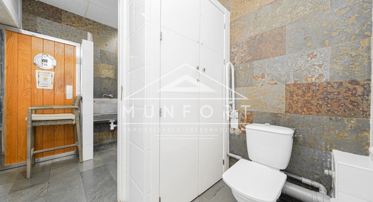 Erhverv til salg i San Pedro del Pinatar - € 399.900 (Ref: 9003731)