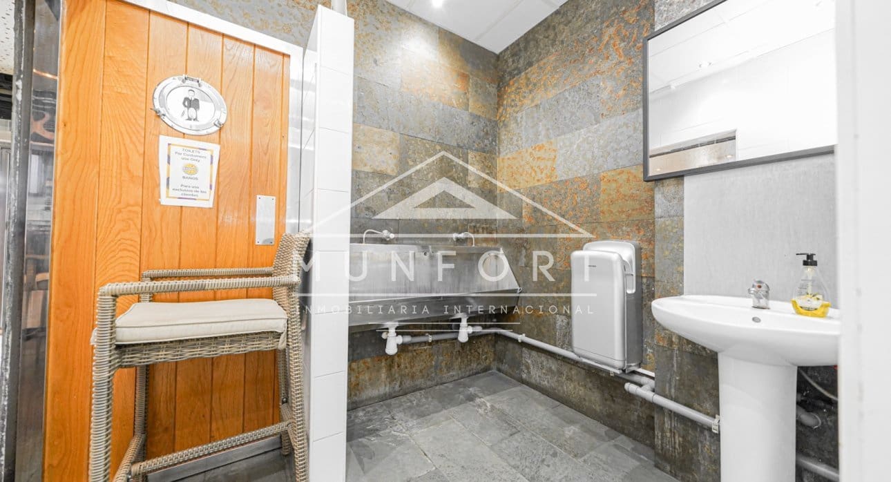 Erhverv til salg i San Pedro del Pinatar - € 399.900 (Ref: 9003731)
