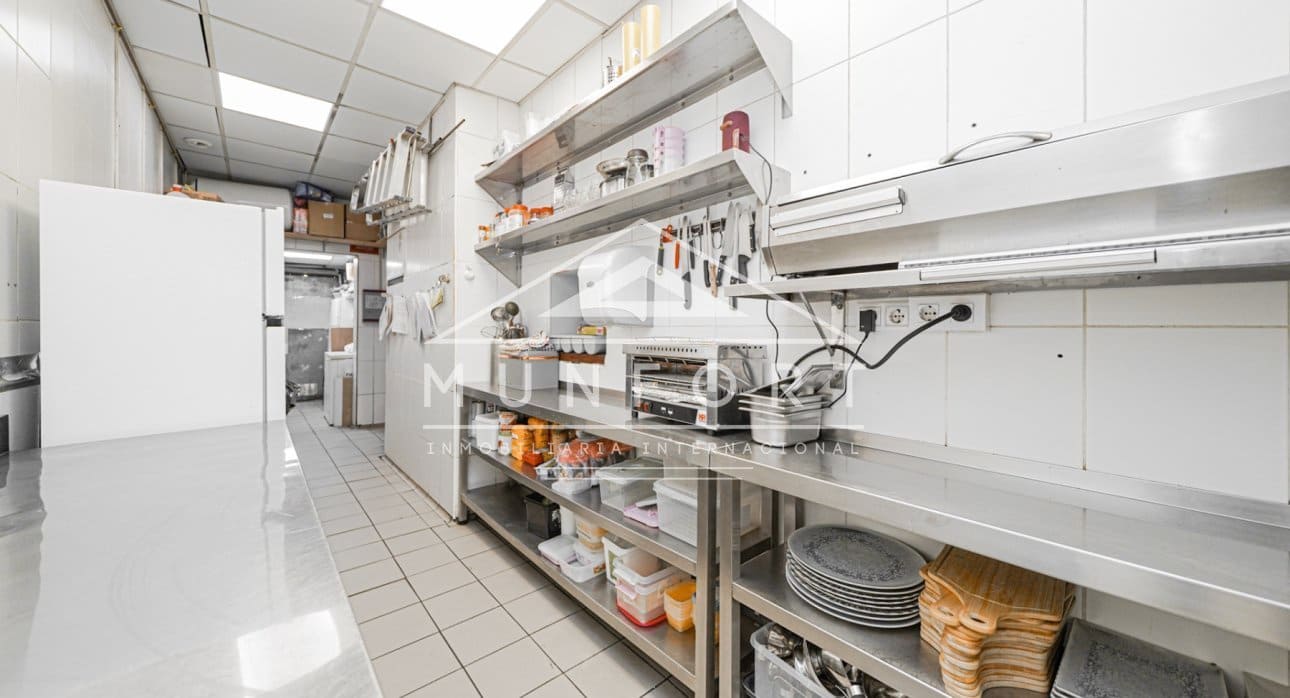 Erhverv til salg i San Pedro del Pinatar - € 399.900 (Ref: 9003731)