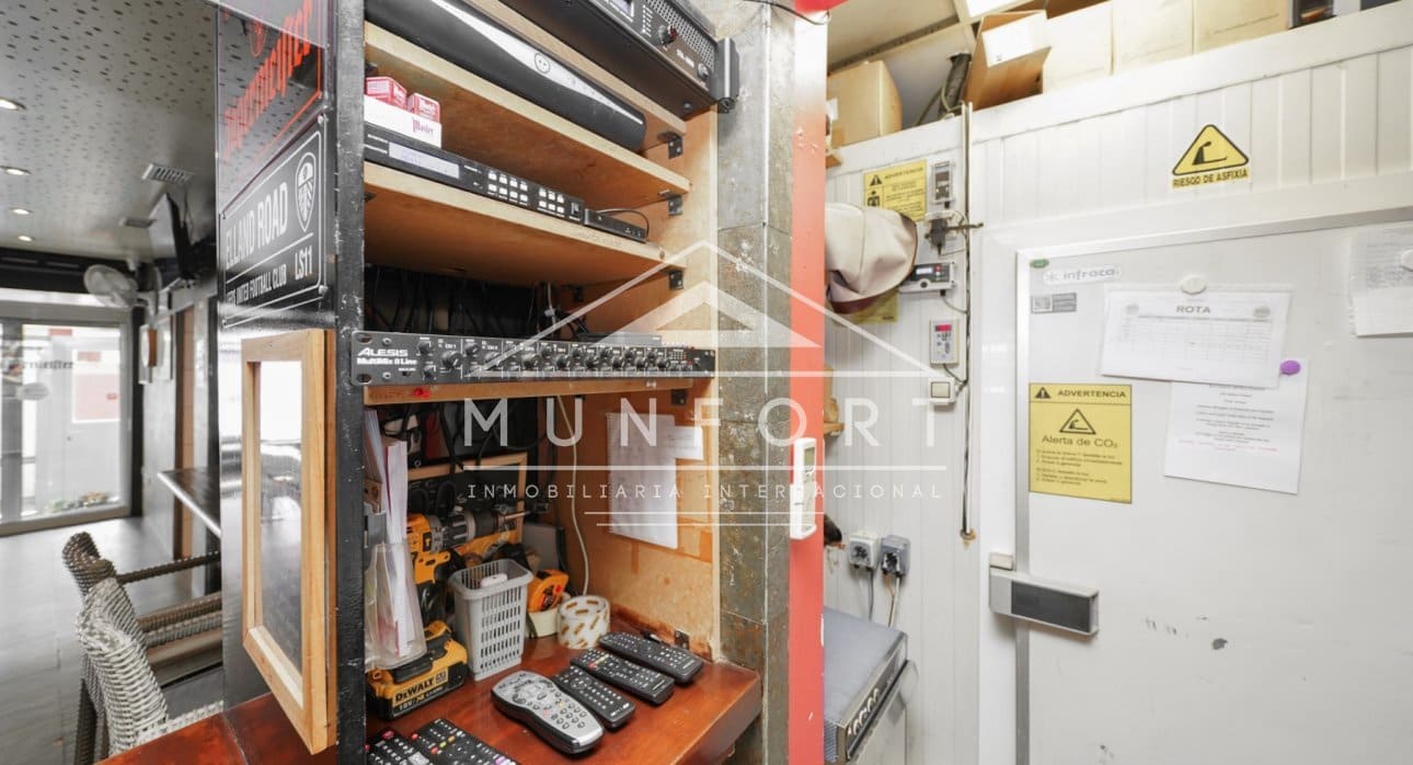 Erhverv til salg i San Pedro del Pinatar - € 399.900 (Ref: 9003731)