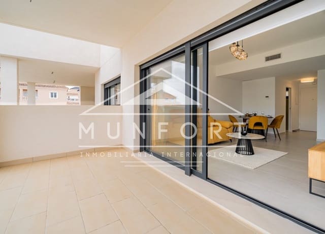 3 Zimmer Penthouse zu verkaufen in San Miguel de Salinas mit Pool - 390.000 € (Ref: 9004068)