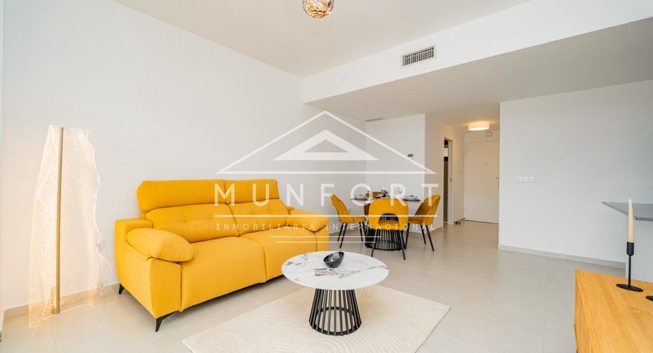 2 bedroom Apartment for sale in San Miguel de Salinas with pool - € 245,000 (Ref: 9004069)